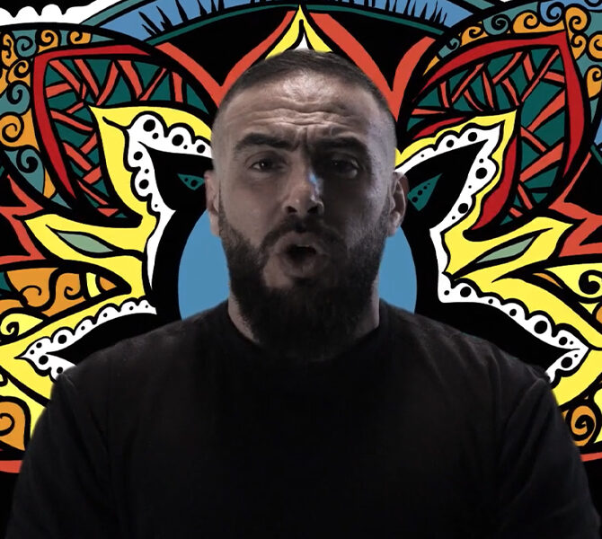 Medine Porteur Saint (music video)